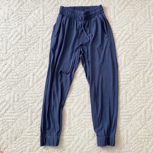 MPG XS Natural Modal Relaxed Dark Blue Cropped Joggers - Picture 3 of 11